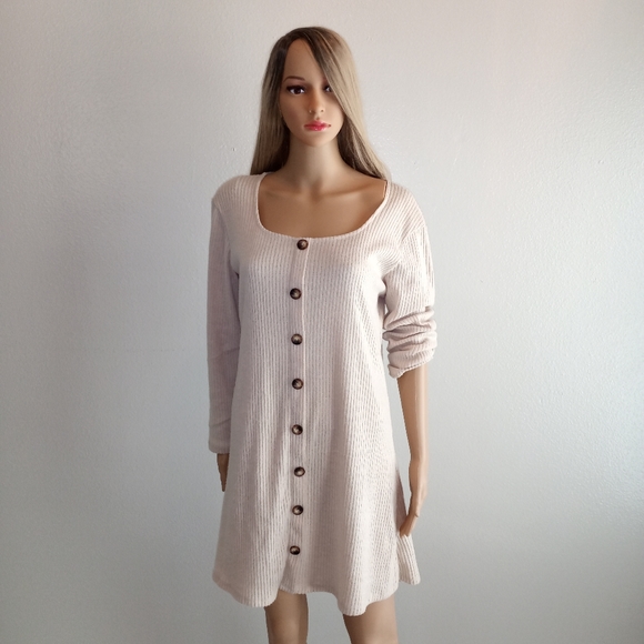 Very Cute Women's dress CURE - Picture 4 of 8